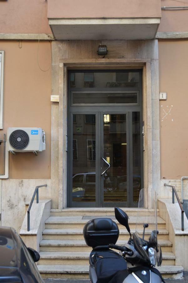 La Casa Di Fabio Apartment Rome Bagian luar foto